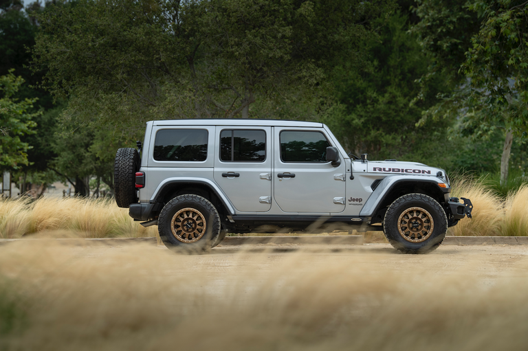 THE PREMIER OFF-ROAD WHEEL FOR THE JEEP WRANGLERS & JEEP GLADIATORS